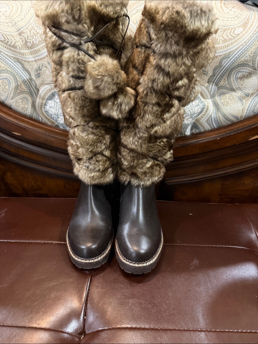 Lands' End Brown Faux-Fur Trim Winter Boots with Pom Poms